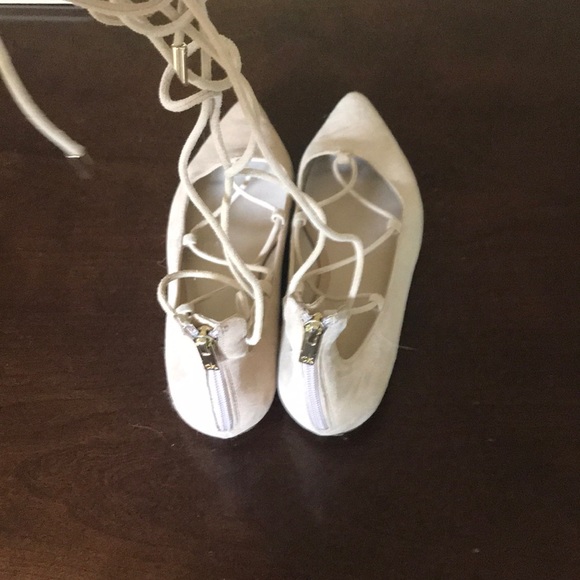 Shoes - Picture 2 of 3